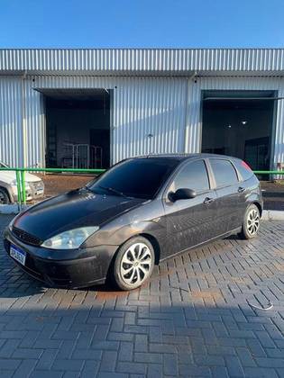 FORD FOCUS 1.6 GL 8V FLEX 4P MANUAL FORD FOCUS 1.6 GL 8V FLEX 4P MANUAL